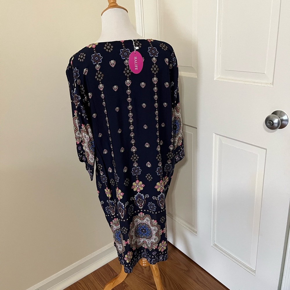 Dress - Picture 2 of 4
